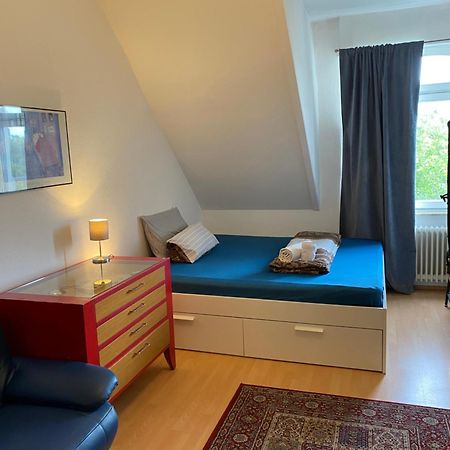 Nice Private Room In Shared Apartment - 2Er Wg Wiesbaden Exterior photo